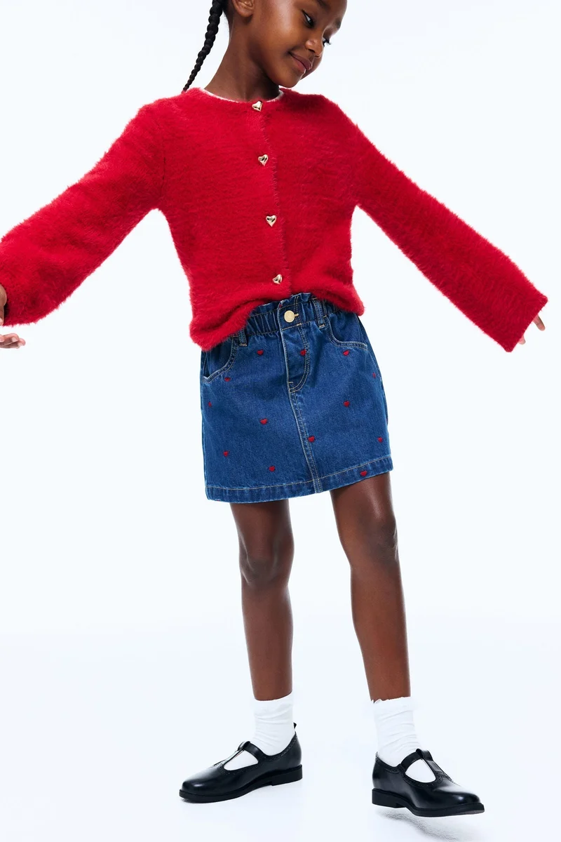 اتش اند ام تنورة دنيم بتفاصيل بنقشات